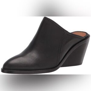 Frye Serena woman’s leather mules in black/ size 10